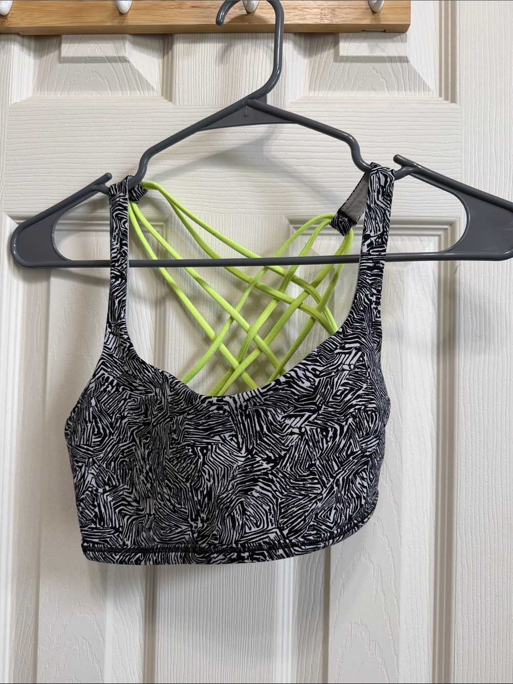 Lululemon Free to be Wild